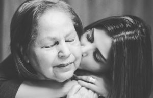 hadiqa kianai mother