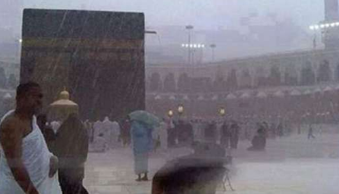 مکہ مکرمہ اور گرد و نواح میں موسلادھار بارش