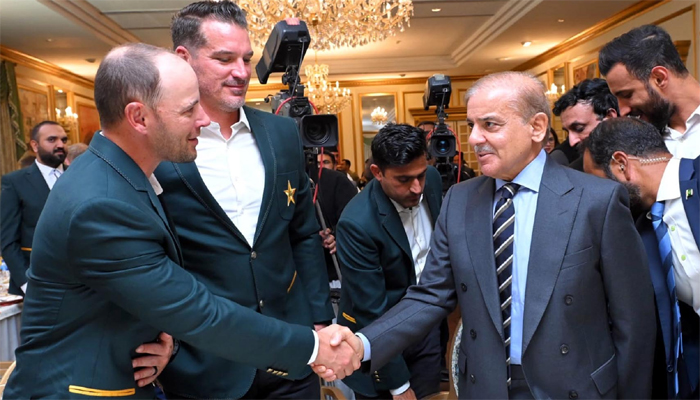 وزیر اعظم شہباز شریف کیجانب سے پاکستان اور انگلینڈ کی ٹیموں کے اعزاز میں تقریب