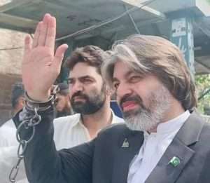 80 روز بعد رہائی ملنے پرعلی محمد کا والہانہ استقبال