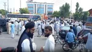  گٹر میں گر کر جاں بحق ہونیوالوں کے لواحقین کا تدفین سے انکار
