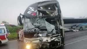 موٹروے پر خوفناک حادثہ ۔کئی گاڑیاں آپس میں ٹکرا گئیں