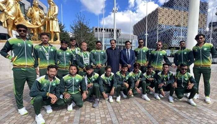 پاکستان نے بھارت کو 8 وکٹوں سے شکست دے دی