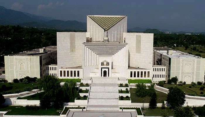 سپریم کورٹ میں توشہ خانہ کیس کی سماعت کرنے والا بینچ تبدیل