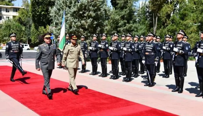 آرمی چیف جنرل عاصم منیر کا ازبکستان کا دورہ، صدر سے ملاقات