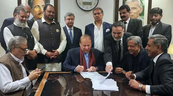 سابق وزیراعظم نوازشریف 4 سال بعد پاکستان پہنچ گئے