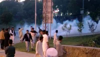 جماعت اسلامی کا احتجاج، اہلکاروں پر پتھراؤ، پولیس کی شیلنگ