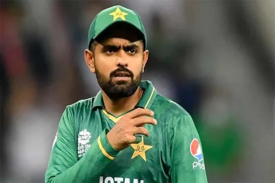 بابراعظم سے ڈھائی سال بعد ون ڈے رینکنگ میں پہلی پوزیشن چھن گئی