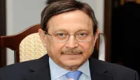 بغیر کسی کو لاڈلہ بنائے سب کو الیکشن میں یکساں موقع ملنا چاہئے: فاروق ایچ نائیک