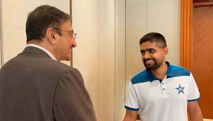 پی سی بی چیئر مین اور بابر اعظم کے درمیان ملاقات شروع