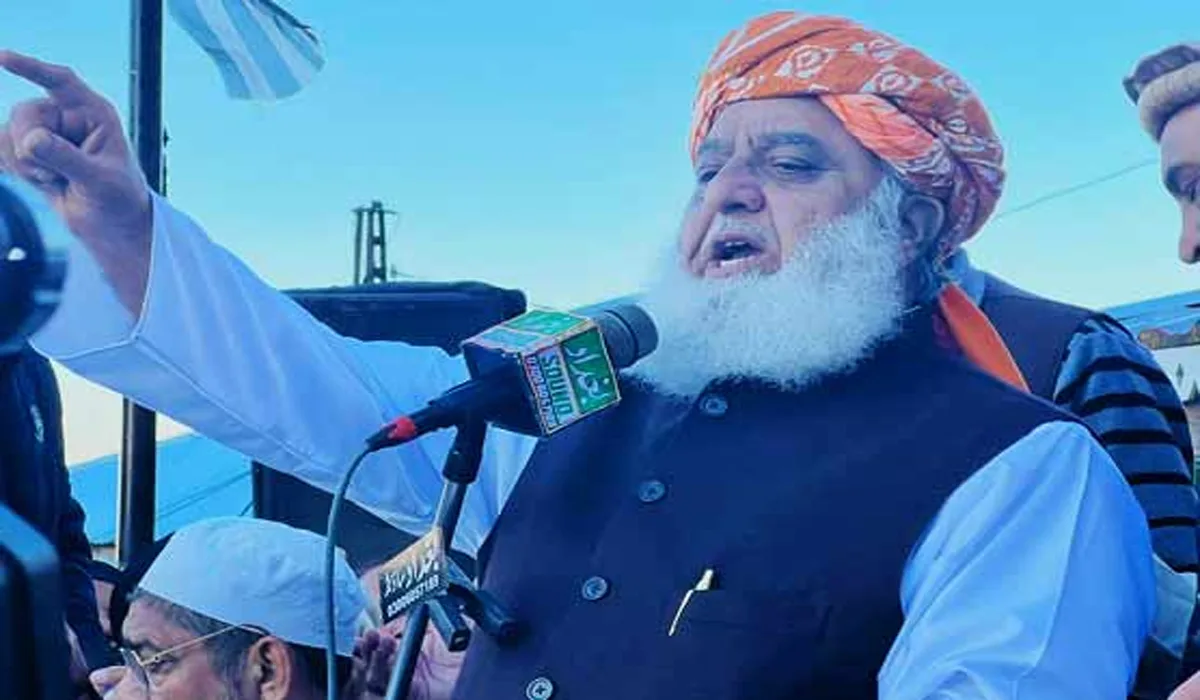 امت مسلمہ متحد ہے، او آئی سی کمزور مؤقف مت دکھائے: مولانا فضل الرحمان