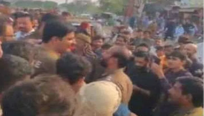 خوازہ خیلہ میں پی ٹی آئی ورکرز کنونشن، پولیس کا کریک ڈاؤن