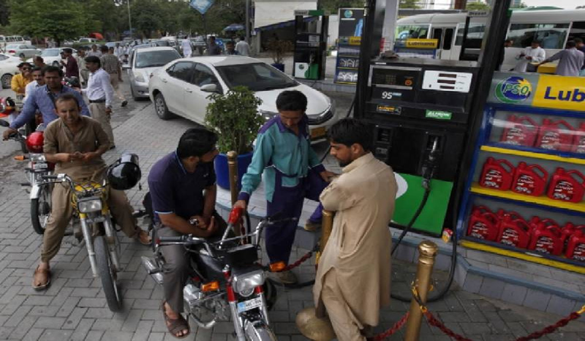 نئے سال کے موقع پٹرول اور ڈیزل کی نئی قیمتوں کا اعلان
