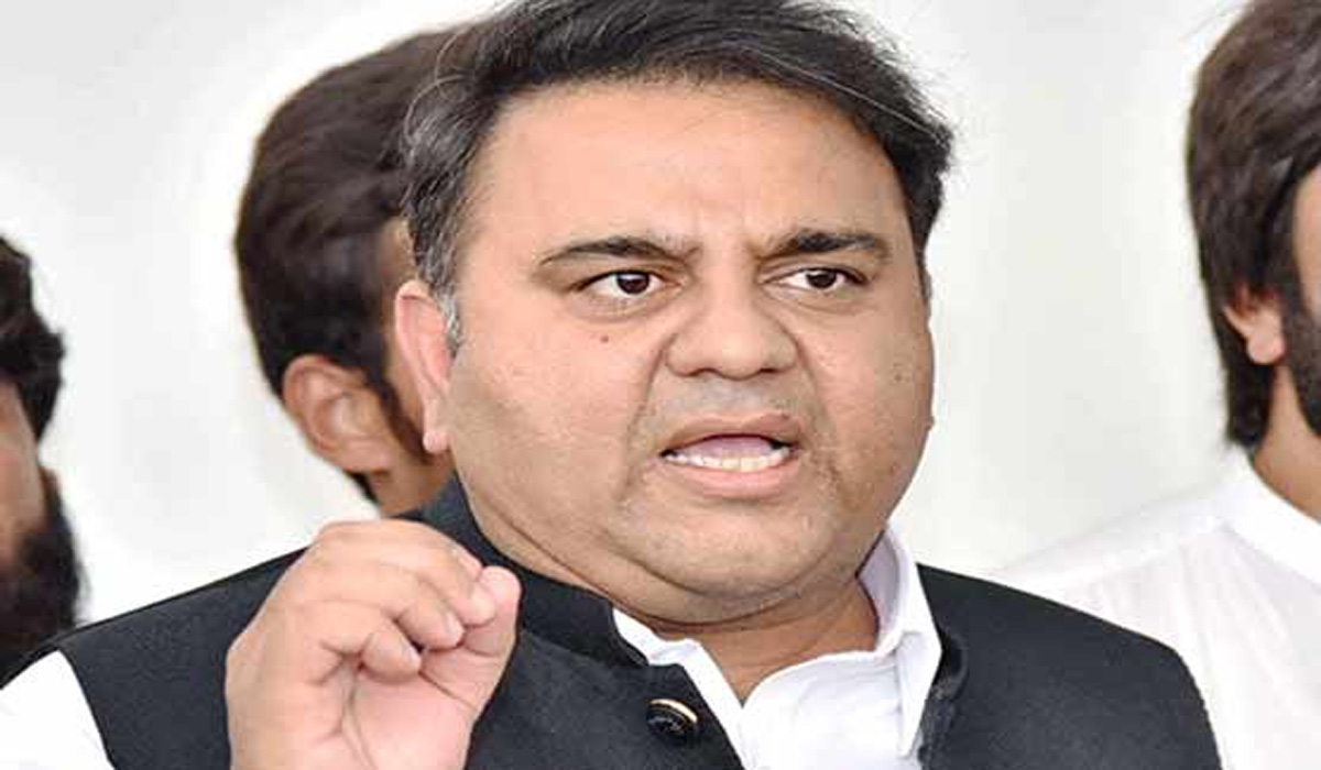 فواد چودھری کے وارنٹ گرفتاری جاری