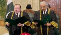 جسٹس سردار طارق مسعود نے بطور قائم مقام چیف جسٹس کا حلف اٹھالیا
