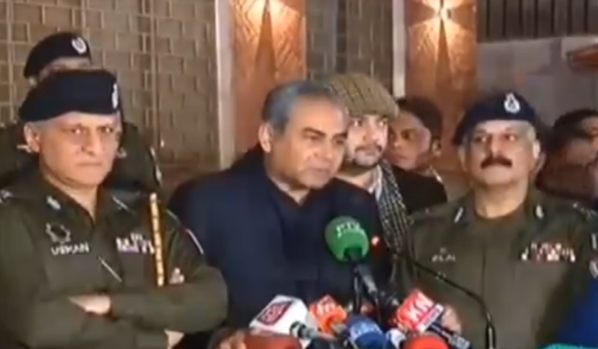 نئے سال کا تحفہ،ڈرائیونگ لائسنس پرانی فیسوں پر بنانے کا اعلان