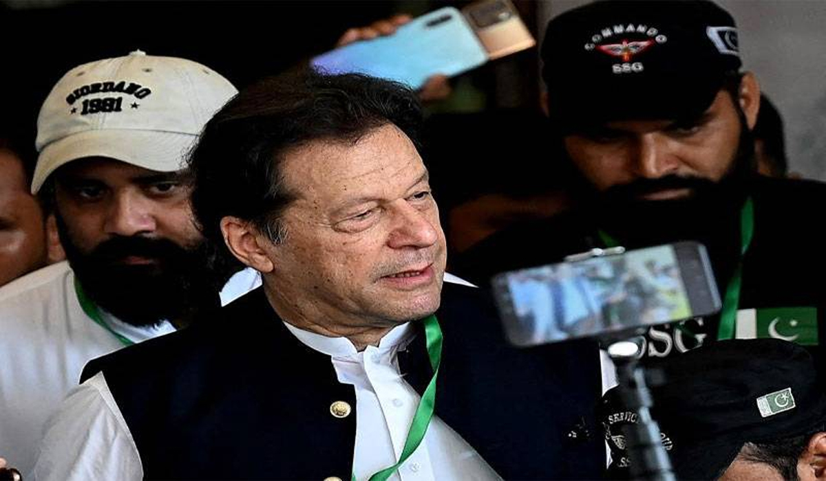 ہمارے امیدوار آئندہ اتوار پُرامن انتخابی مہم کیلئے باہر نکلیں، عمران خان