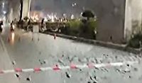 راولپنڈی: میٹرو بس ٹریک میں شگاف، بڑے پتھر زمین پر آ گرے