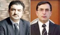 شیر افضل مروت نے بیرسٹر گوہر کے سوالوں جواب کے دوران مائیک سنبھال لیا