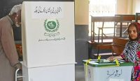 الیکشن کمیشن نے ووٹرز اور عملے پر بڑی پابندی لگادی