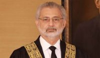 سپریم کورٹ نے سرکاری ملازمین کے بچوں کو کوٹہ پر بھرتی کرنے پر سوالات اٹھا دیئے