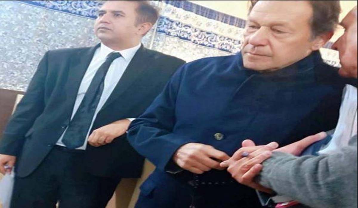 اڈیالہ جیل : عمران خان کو بطور مشقتی صفائی کا کام دے دیا گیا