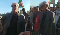 ’کچھ تمیز کرلیں میں آپکا چچا ہوں‘، پرویز خٹک