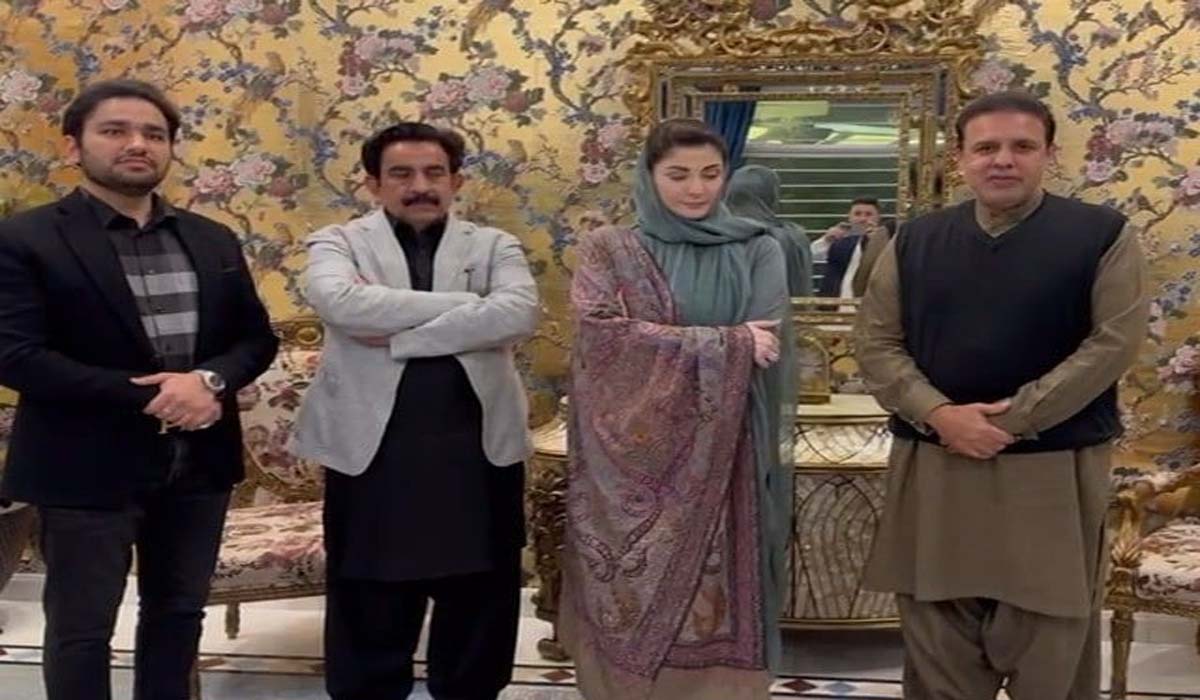 مسلم لیگ (ن) نے پی ٹی آئی کی بڑی وکٹ گرادی