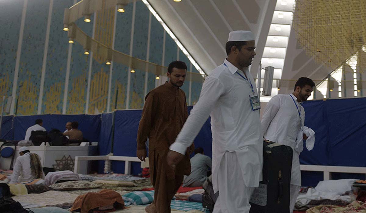 فیصل مسجد میں اعتکاف کی مقرر کی گئی 5 ہزار روپے فیس ختم