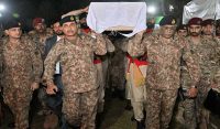 میر علی،شہید فوجی افسران کی نماز جنازہ ادا، صدر اور آرمی چیف کی شرکت