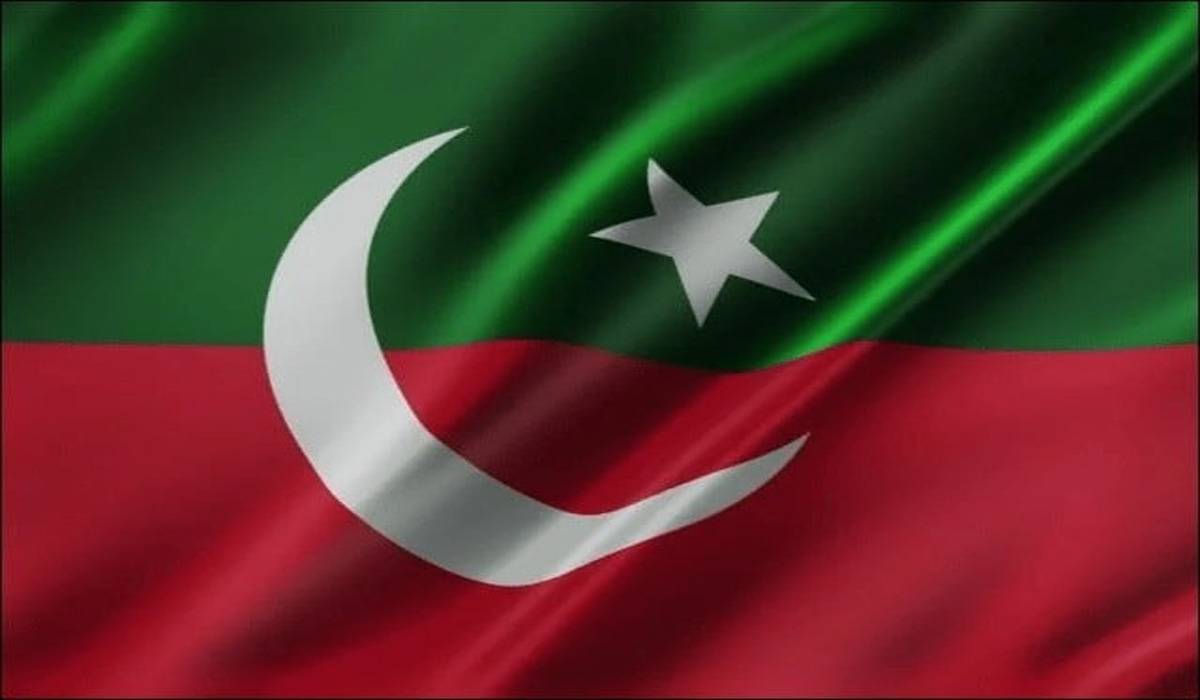 پی ٹی آئی قانونی ٹیم کا فائز عیسیٰ اور جسٹس عامر فاروق سے استعفی کا مطالبہ