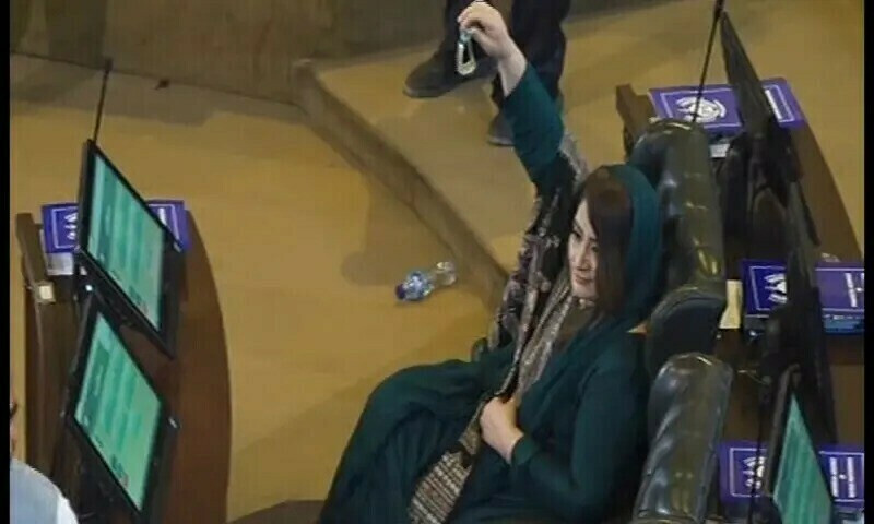 خیبر پختونخوا اسمبلی میں پہلی تحریکِ استحقاق جمع