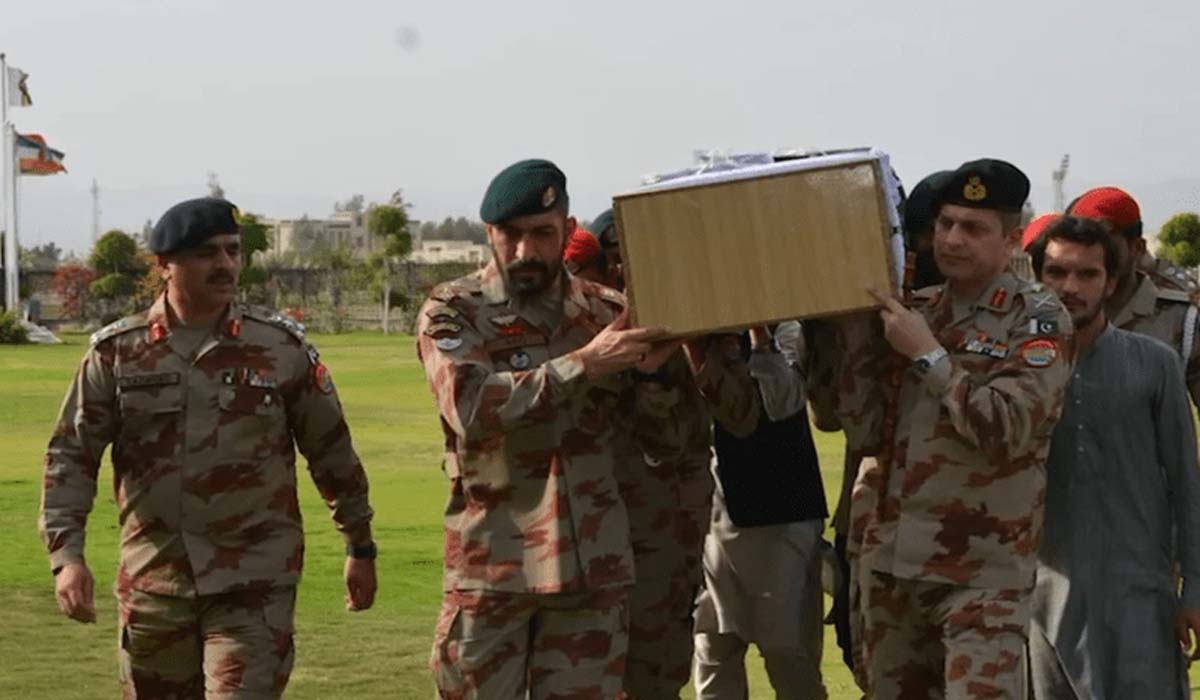 تربت میں دہشتگردانہ حملے میں شہید ہونے والے سپاہی کی نماز جنازہ ادا