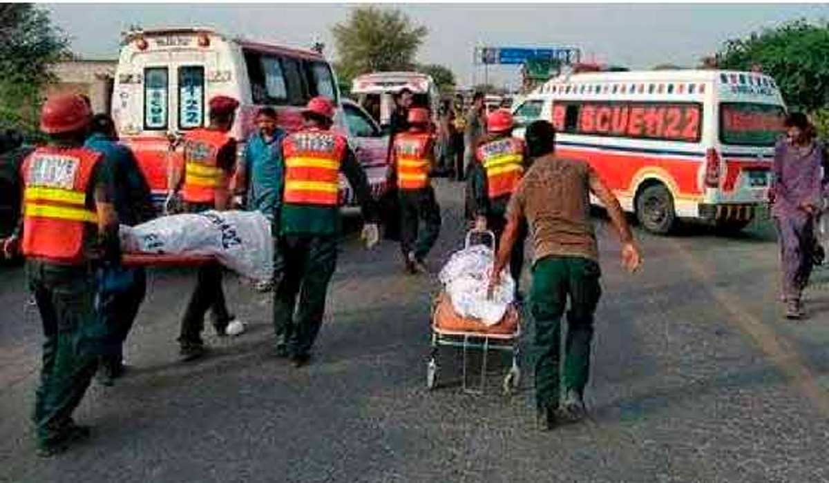 حادثہ میں جاں بحق ہونے والے 18 افراد کی نماز جنازہ ادا