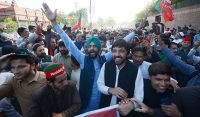 عمران خان کی رہائی کیلئے پی ٹی آئی کارکنان کا احتجاج