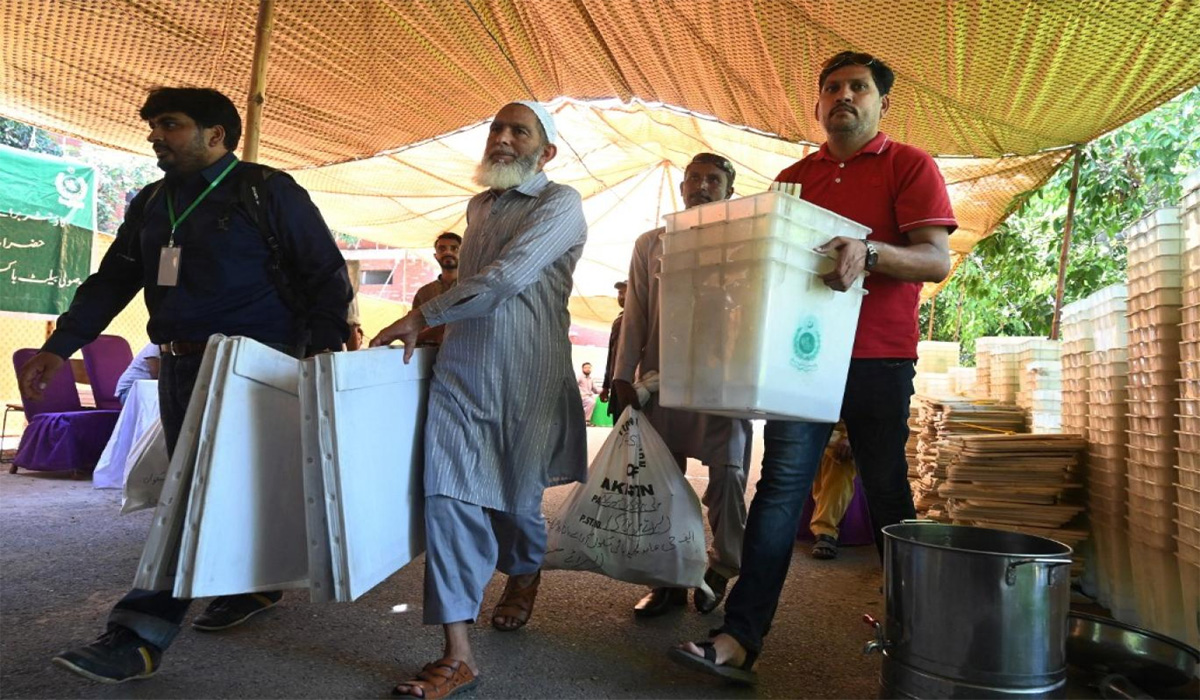 سینیٹ کی 30 نشستوں پر انتخاب کیلئے پولنگ کا عمل شروع ہو گیا