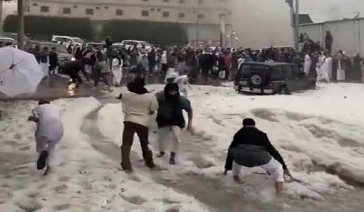 سعودی عرب میں طوفانی بارشیں، ژالہ باری