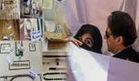 توشہ خانہ کیس: بانیٔ پی ٹی آئی اور بشریٰ بی بی کی سزا معطل