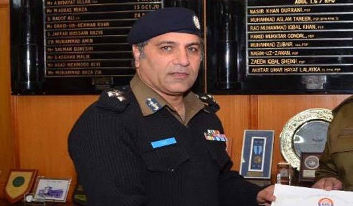 آئی جی آزاد کشمیر پولیس کو عہدے سے ہٹا دیا گیا