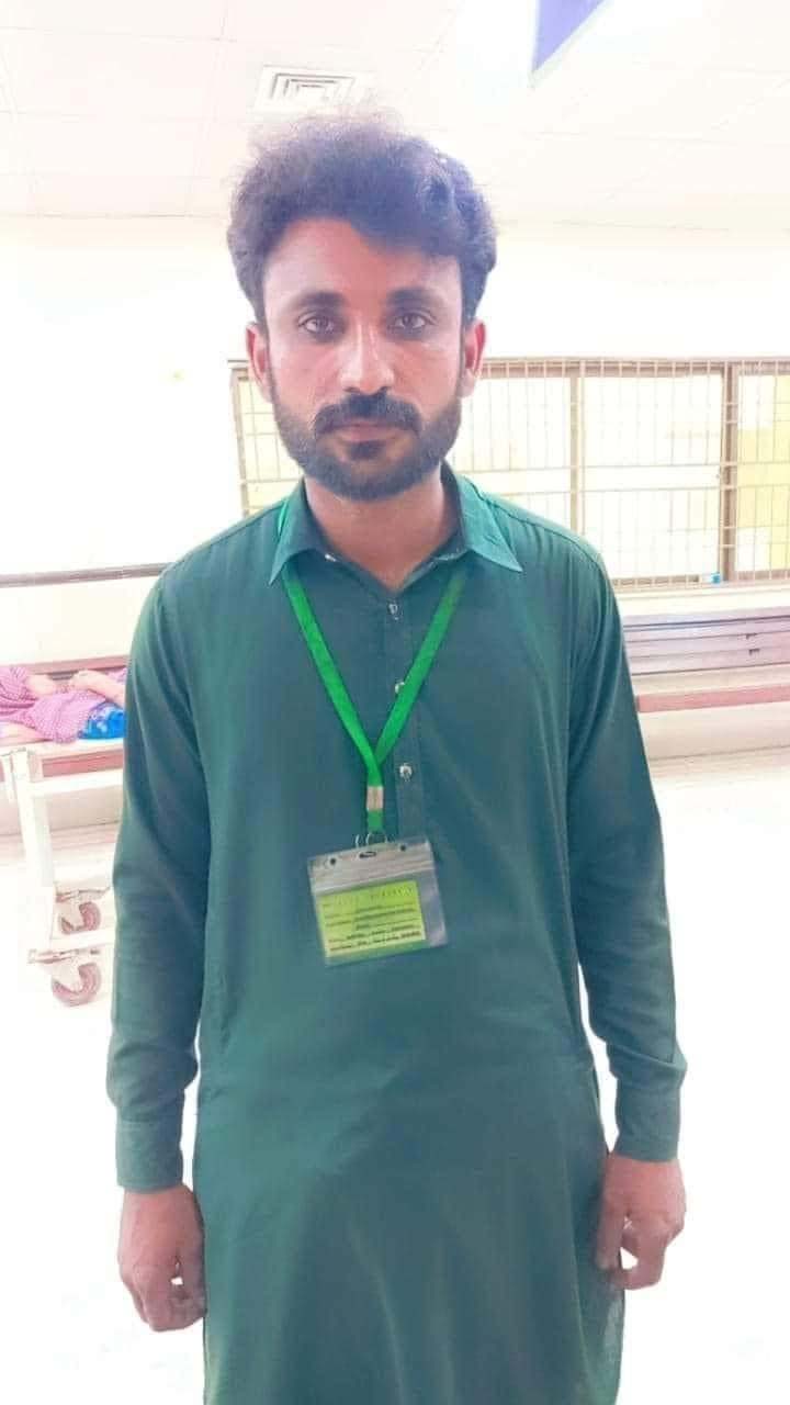 وارڈ بوائے ارشد جس نے بچوں کی جان بچانے میں اہم کردار ادا کیا