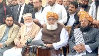 پی ٹی آئی خیبر پختونحوا اسمبلی توڑنے کو تیار ہے، فضل الرحمان کا دعویٰ