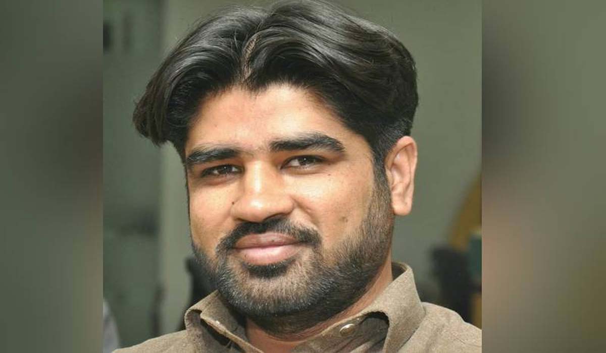 نوشہرہ ؛فائرنگ سے سینئر صحافی قتل