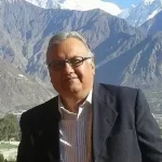 farooq adil 300x300.jpg