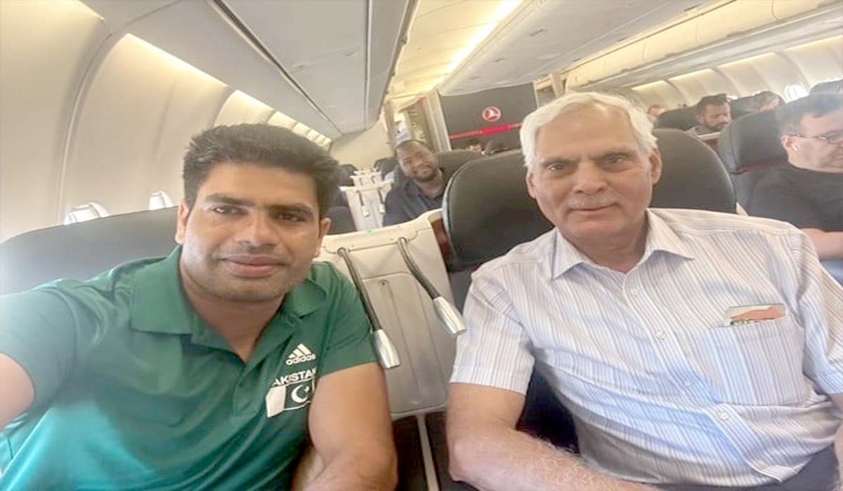 ارشد ندیم پیرس سے پاکستان کیلیے روانہ