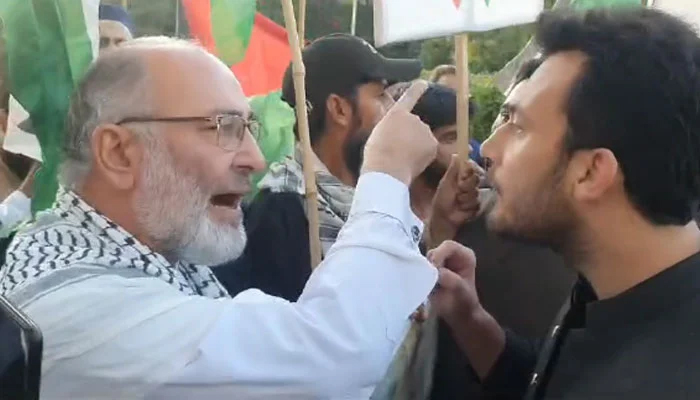 سابق سینیٹر مشتاق احمد کو حراست میں لے لیا گیا