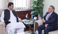 پاکستان نے افغان مہاجرین کی واپسی کے لیے امریکا سے تعاون مانگ لیا