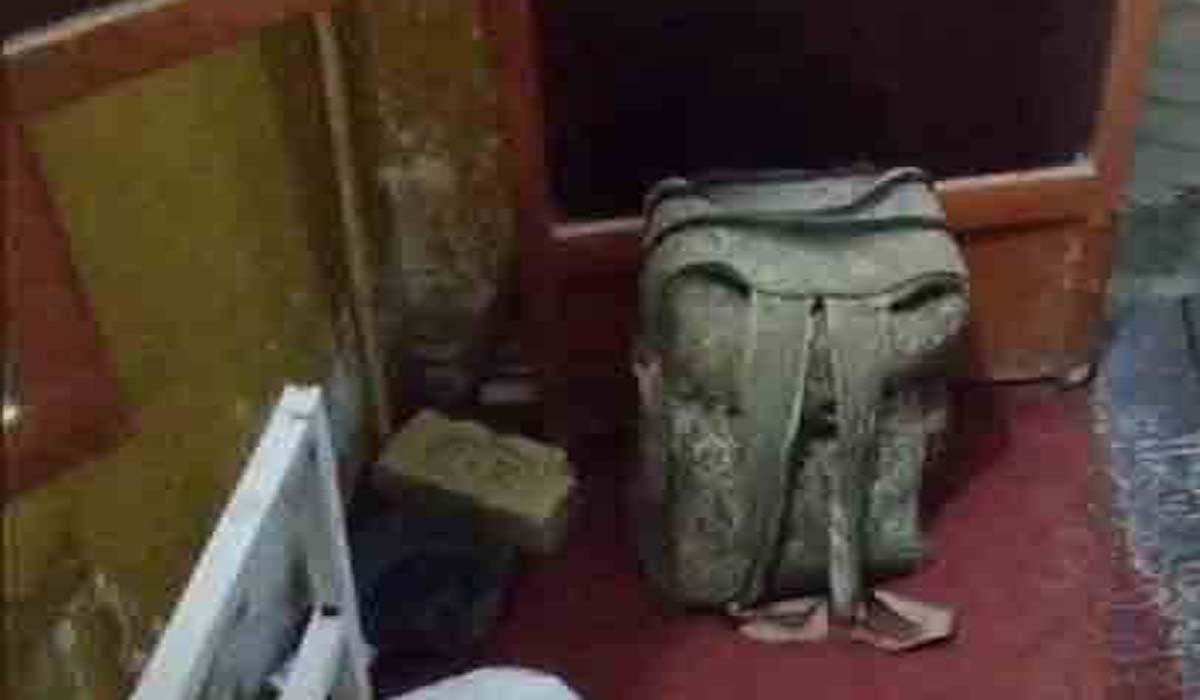 پی ٹی آئی جلسہ گاہ سے مشکوک بیگ برآمد