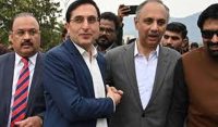 بیرسٹر گوہر اور عمر ایوب کی صحافیوں سے غیرمشروط معافی