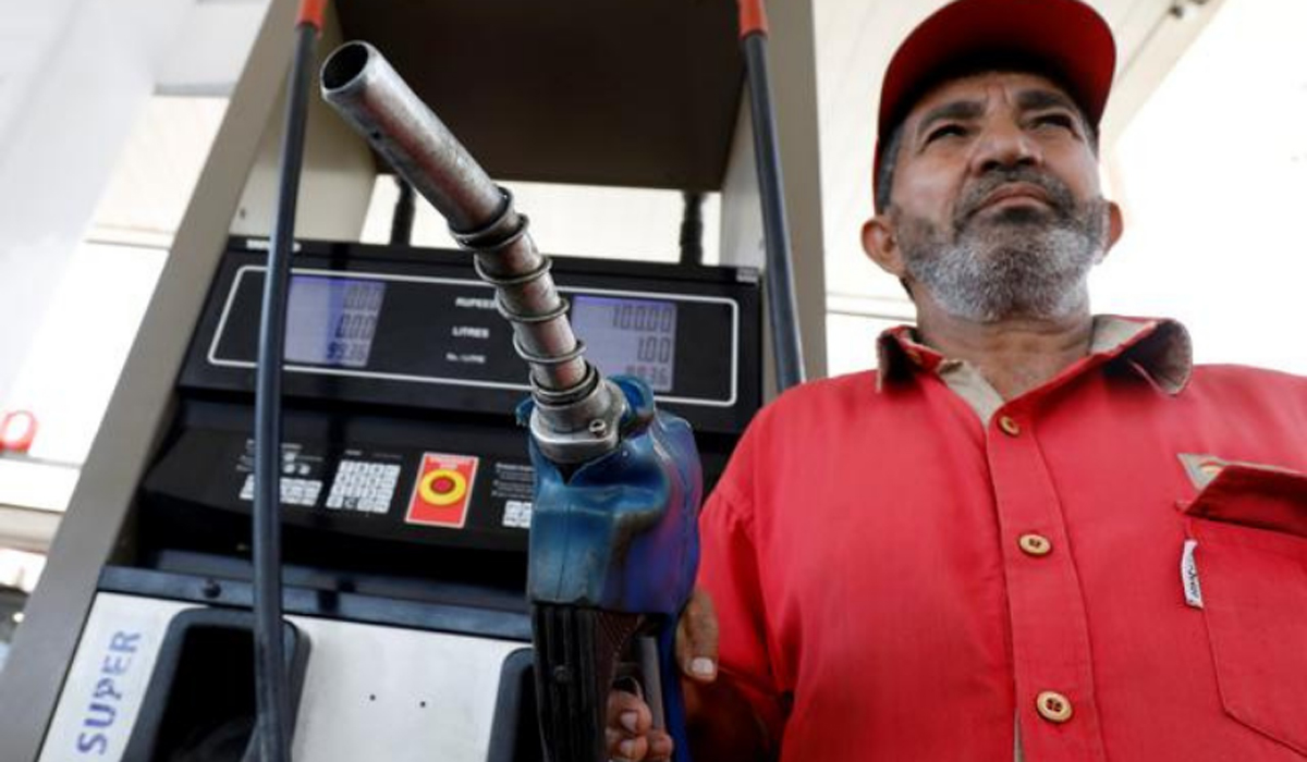 حکومت کا پیٹرولیم مصنوعات کی قیمتوں میں کمی کا اعلان