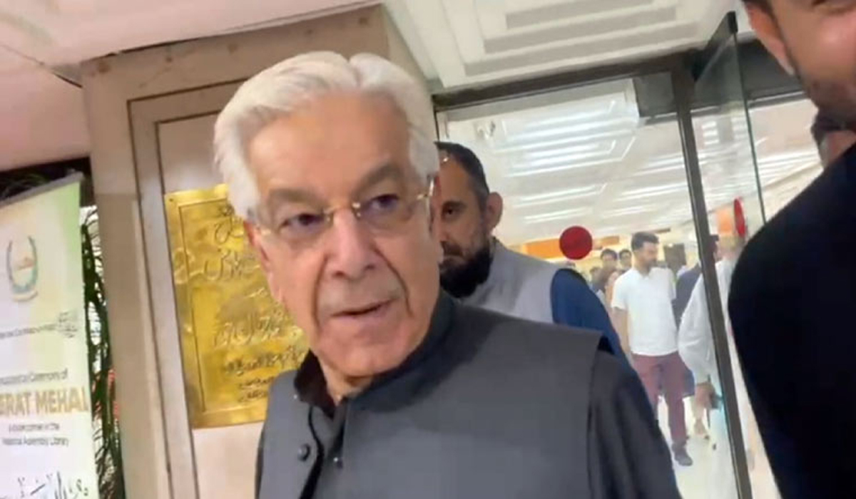 مولانا فضل الرحمان نے ہمیں سپورٹ نہیں کیا، خواجہ آصف